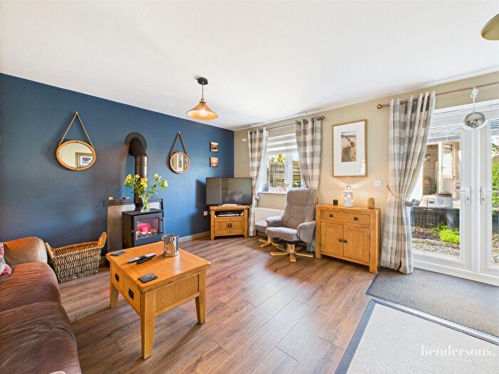 3 Bedroom Semi-Detached House For Sale In Jet Close, Whitby, YO21