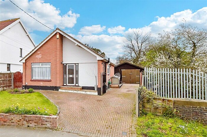 3 Bedroom Detached Bungalow For Sale In Wick Lane, Wickford, Essex, SS11