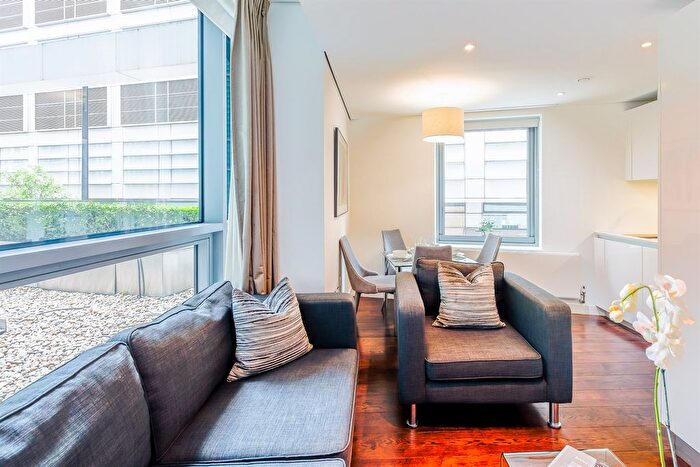 3 Bedroom Flat To Rent In Merchant Square East, Paddington, London, W2