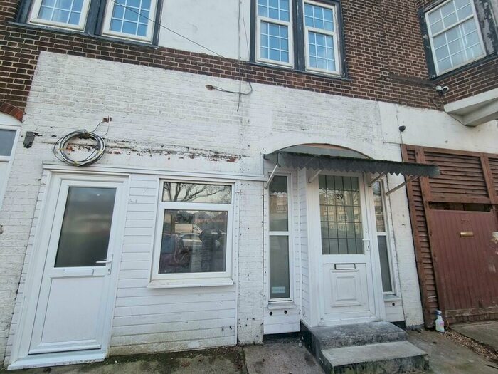 Studio To Rent In Olton Boulevard East, Birmingham, B27