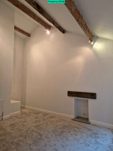 2 Bedroom End Of Terrace House To Rent In Back Lane, Holmfirth, HD9