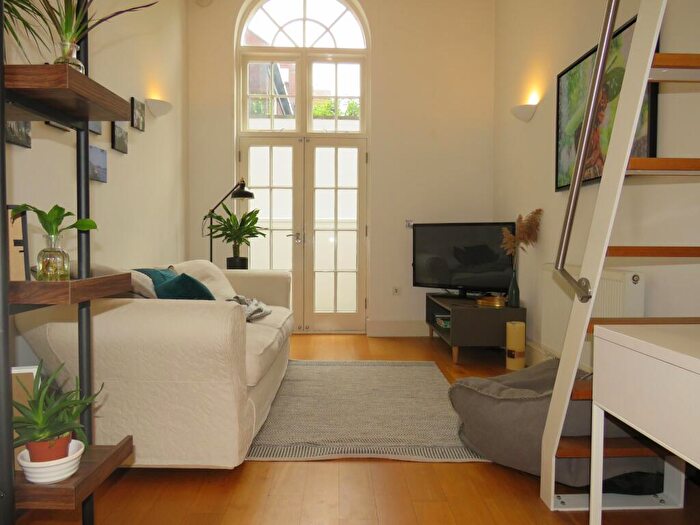 1 Bedroom Flat To Rent In Windsor Street, Leamington Spa, CV32