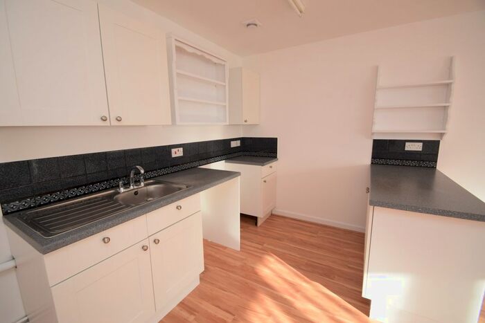 1 Bedroom Flat To Rent In Berkeley Mews, Falmouth, TR11
