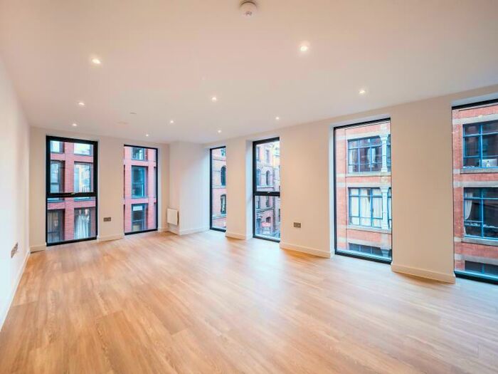 2 Bedroom Apartment To Rent In Carding Building, Manchester, M1