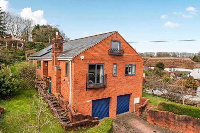 4 Bedroom Detached House For Sale In Newton Poppleford, Sidmouth, EX10