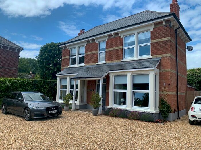 4 Bedroom Detached House To Rent In Fourth Avenue, Denvilles, PO9