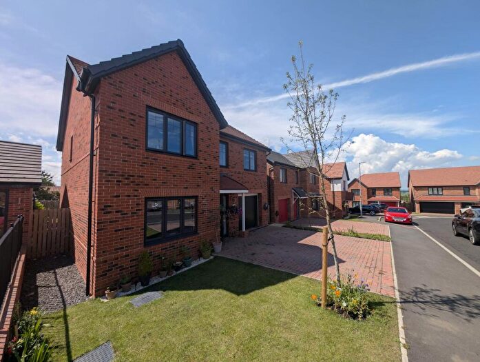 4 Bedroom Detached House For Sale In Allenson View, West Rainton, DH4