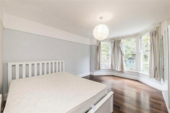 2 Bedroom Flat To Rent In Ommaney Road, New Cross, SE14