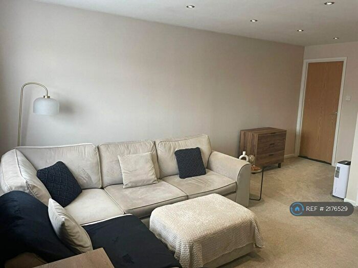 1 Bedroom Maisonette To Rent In Guernsey Close, Crawley, RH11