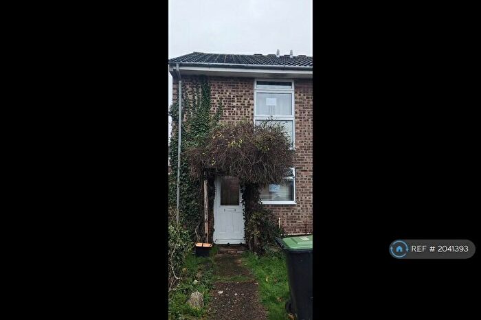 2 Bedroom Semi-Detached House To Rent In Keats Road, West Malling, ME20