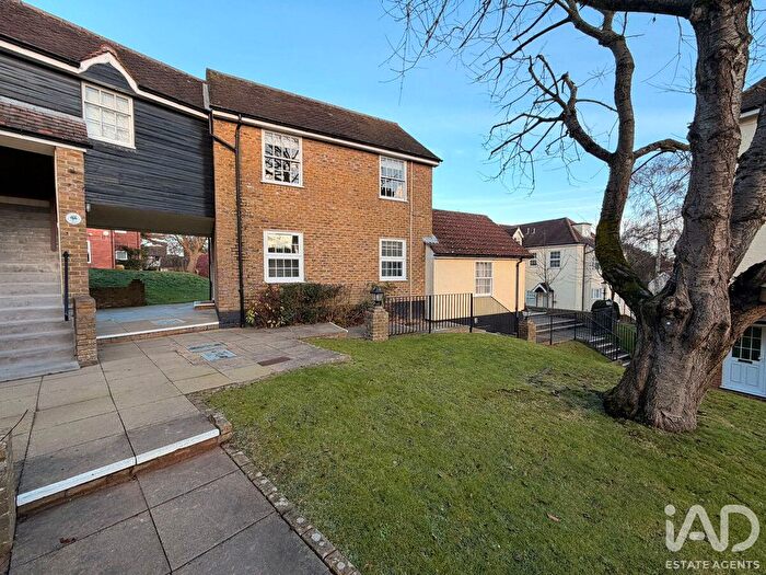 1 Bedroom Flat To Rent In Rye Street, Bishop's Stortford, CM23