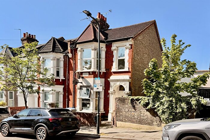 2 Bedroom Flat To Rent In Kenilworth Road, London, NW6
