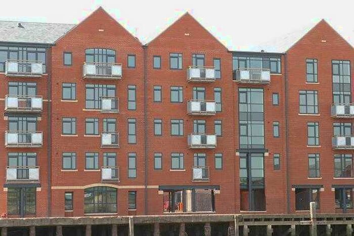 2 Bedroom Apartment To Rent In Trinity Wharf, - High Street, Hull, HU1