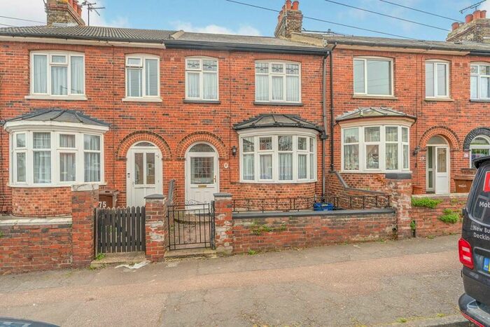 3 Bedroom Terraced House To Rent In Third Avenue, Gillingham, Kent, ME7