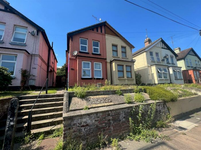 3 Bedroom House To Rent In Wherstead Road, Ipswich, IP2