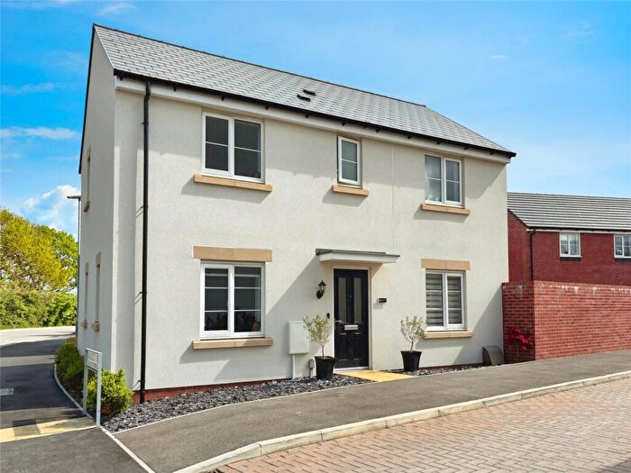3 Bedroom Detached House For Sale In Amazon Way, Westbury, BA13