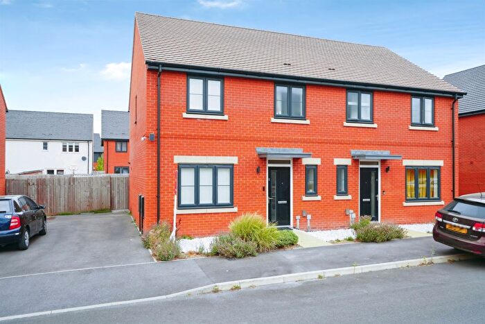 3 Bedroom Semi-Detached House For Sale In Cowslip Road, Wantage, OX12