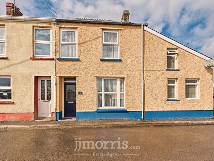 3 Bedroom Semi-Detached House For Sale In Station Road, Whitland, SA34