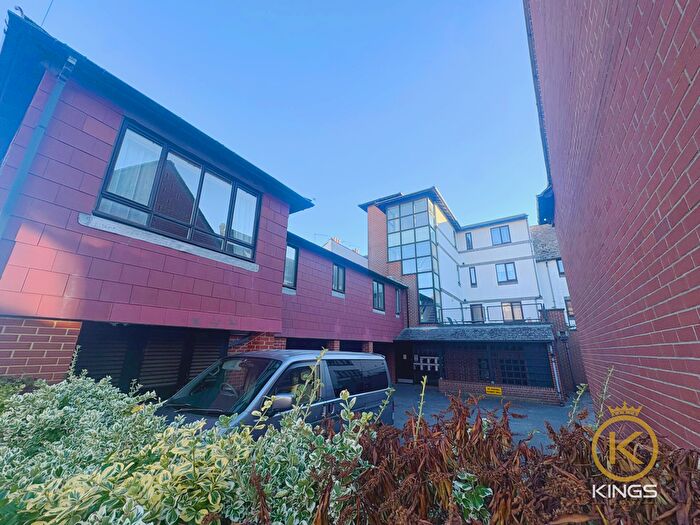 1 Bedroom Flat To Rent In Wilton Place, Southsea, PO5