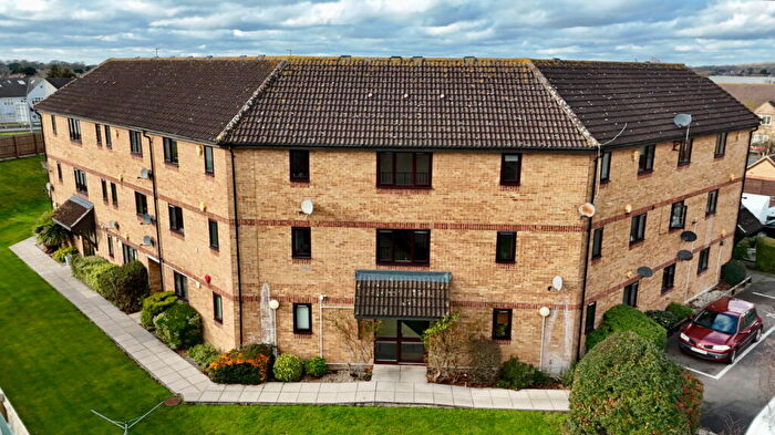 1 Bedroom Flat For Sale In Messant Close, Harold Wood, Romford, RM3