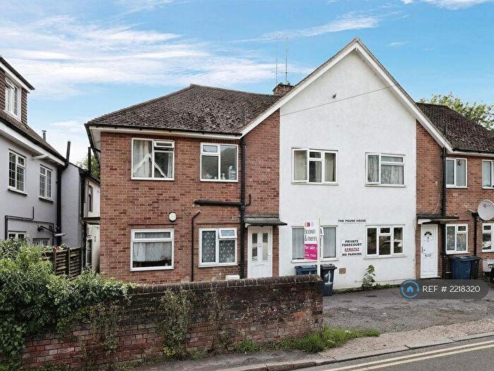 2 Bedroom Flat To Rent In Waterside, Chesham, HP5