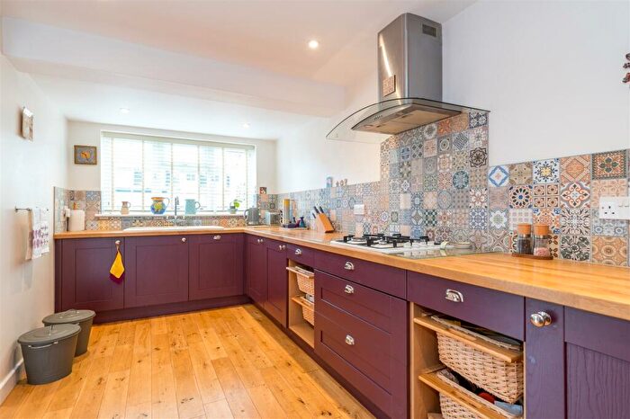 3 Bedroom Terraced House For Sale In Meadows Way, Hadleigh, IP7