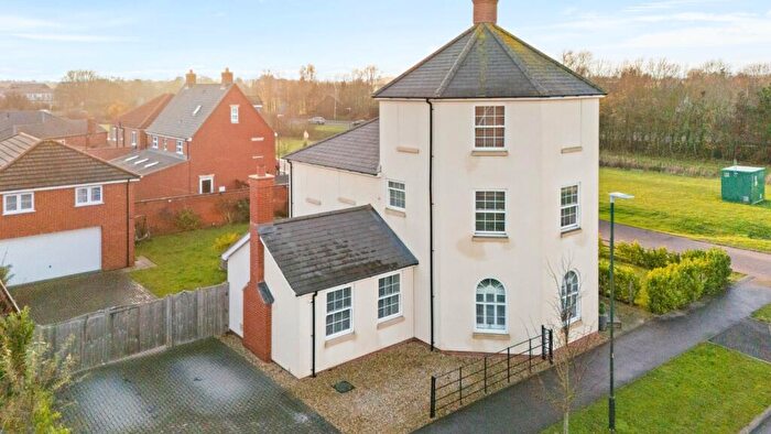 5 Bedroom Detached House For Sale In Kirkenes Close, New Waltham, Grimsby, DN36