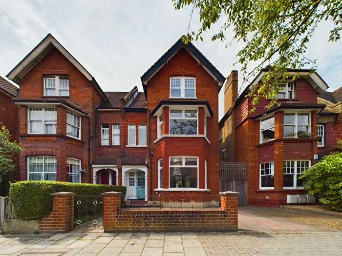 6 Bedroom Property For Sale In Riggindale Road, Streatham, SW16