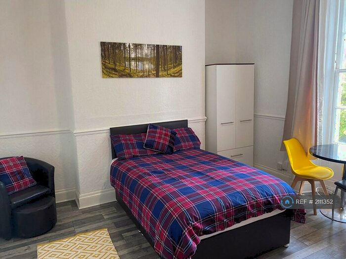 Studio To Rent In Devonshire Road, Prenton, CH43