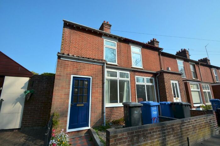 3 Bedroom End Of Terrace House To Rent In Bowthorpe Road, Norwich, NR2
