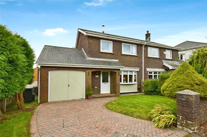 3 Bedroom Semi-Detached House For Sale In Llandeilo Road, Upper Brynamman, Ammanford, Carmarthenshire, SA18