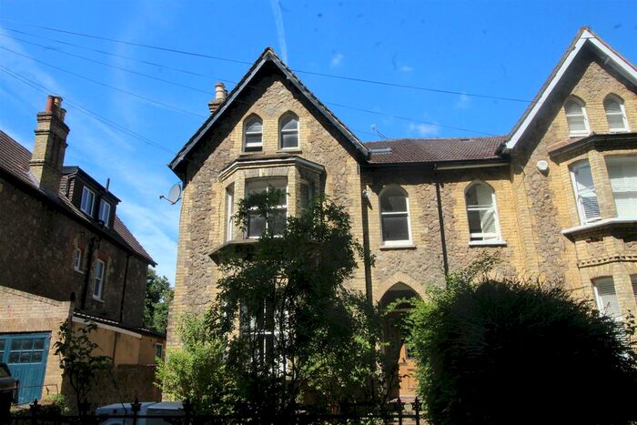 2 Bedroom Flat To Rent In Knole Road, Sevenoaks, TN13