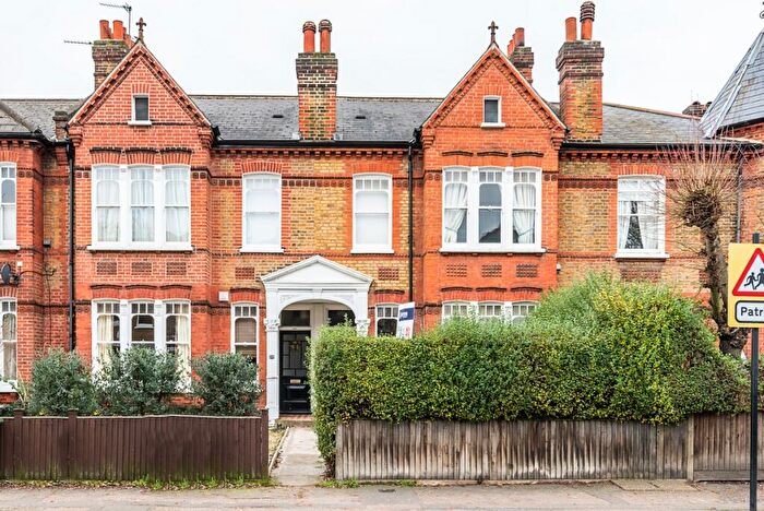 2 Bedroom Maisonette To Rent In Croxted Road London, SE21