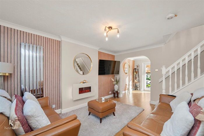 3 Bedroom Detached House For Sale In Aintree Drive, Lower Darwen, Darwen, BB3