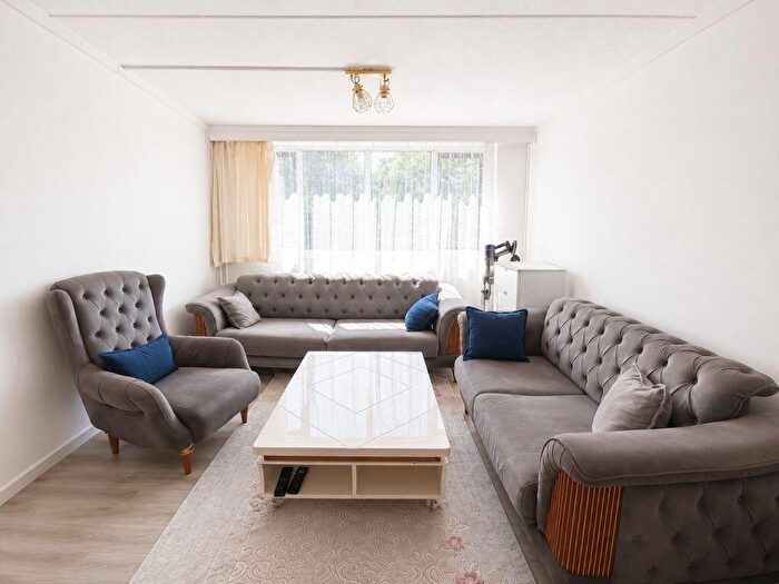2 Bedroom Maisonette To Rent In Hornchurch, Gloucester Road, N17