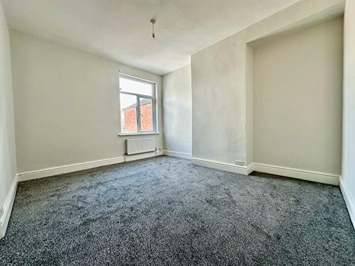 4 Bedroom Terraced House To Rent In St Heliers Road, Blackpool, FY1