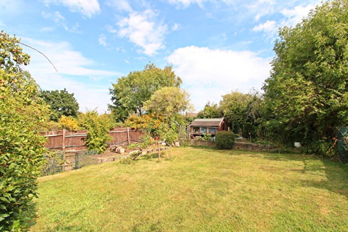 4 Bedroom Detached House For Sale In Oakwood Avenue, Beckenham, BR3