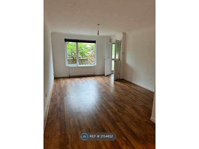 3 Bedroom Terraced House To Rent In Falmouth, Falmouth, TR11