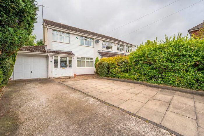 3 Bedroom Semi-Detached House To Rent In Moss Bank Road, St. Helens, WA11