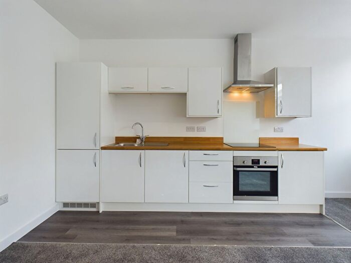 1 Bedroom Flat To Rent In Percy Street, Hull, HU2