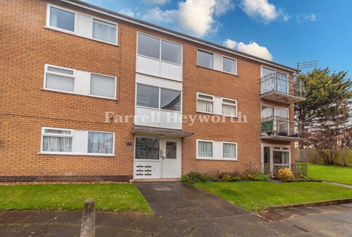 2 Bedroom Flat For Sale In South Lawn, Blackpool, FY4