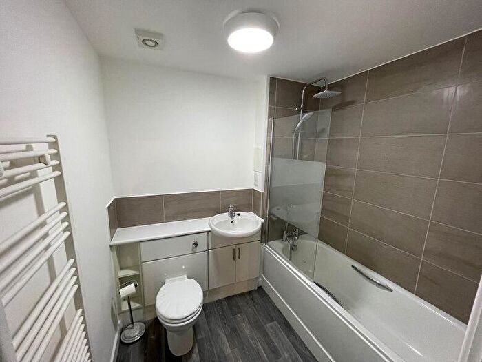 1 Bedroom Flat To Rent In Delamere Court, E17