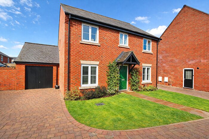 4 Bedroom Detached House For Sale In St. Georges Road, Denmead, PO7