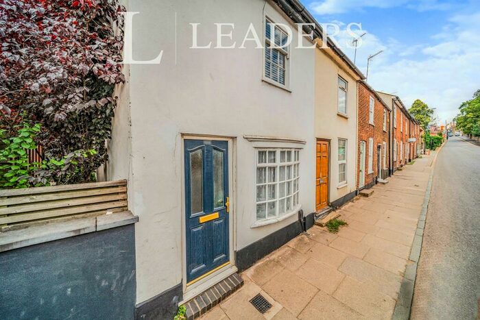 2 Bedroom End Of Terrace House To Rent In Holywell Hill, AL1