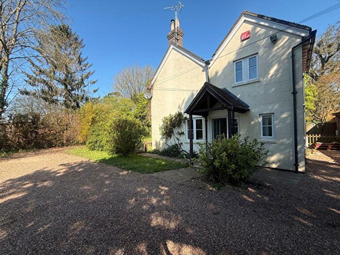 3 Bedroom Cottage To Rent In Down Street, Chichester, PO18