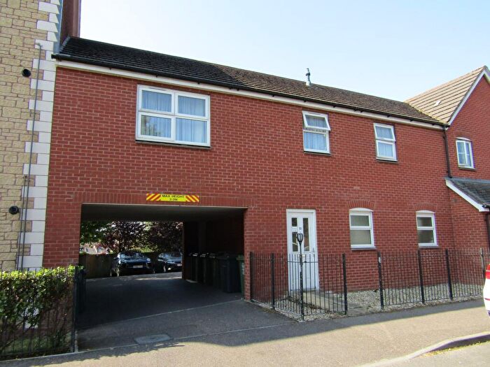 2 Bedroom Coach House To Rent In Chaucer Grove, Exeter, EX4