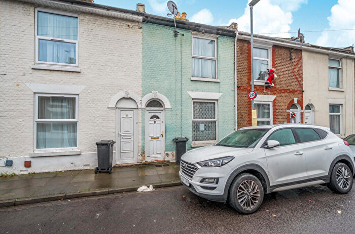 3 Bedroom Terraced House For Sale In Winchester Road, Portsmouth, Hampshire, PO2