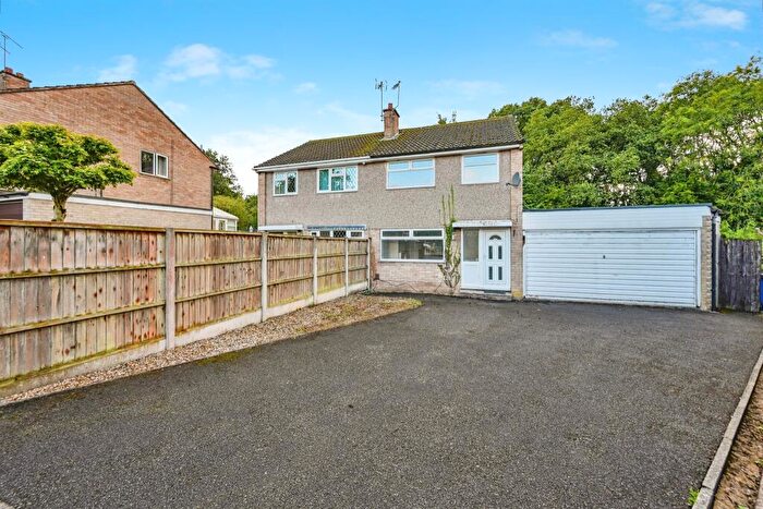 3 Bedroom Semi-Detached House For Sale In Sandown Avenue, Mickleover, Derby, DE3