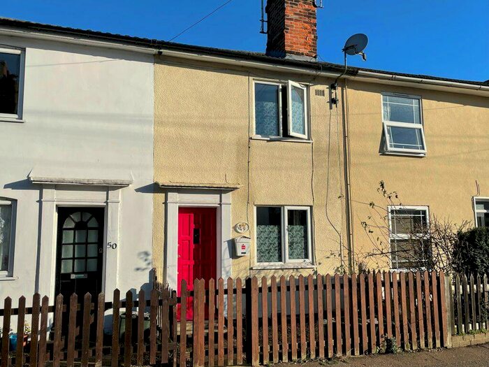 2 Bedroom House To Rent In Walking Distance Of Town And Station, CO1