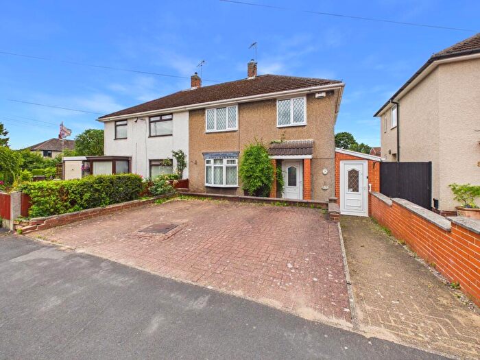 3 Bedroom Semi Detached House For Sale In Wardlow Avenue, Chaddesden, DE21